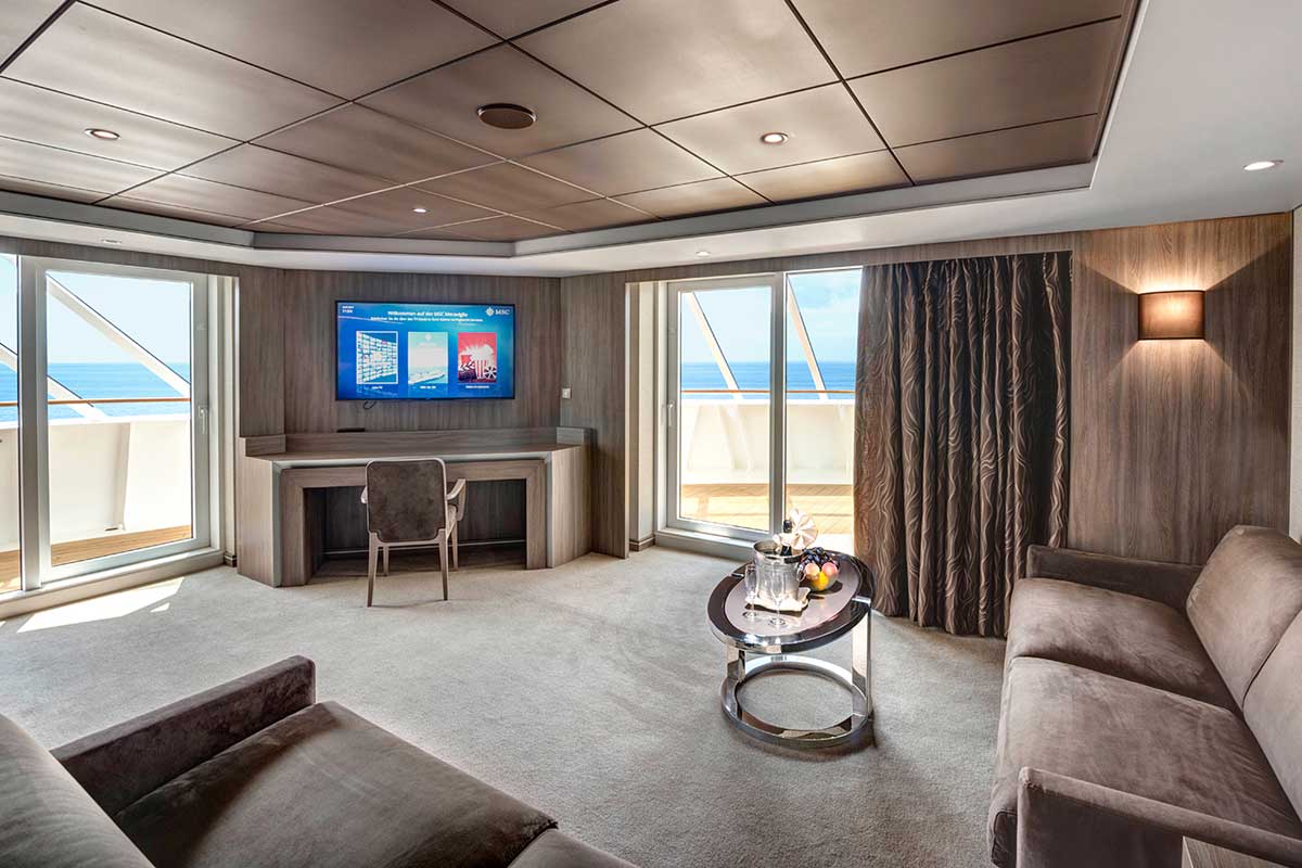 MSC Virtuosa apartament Yacht Club Royal Suite