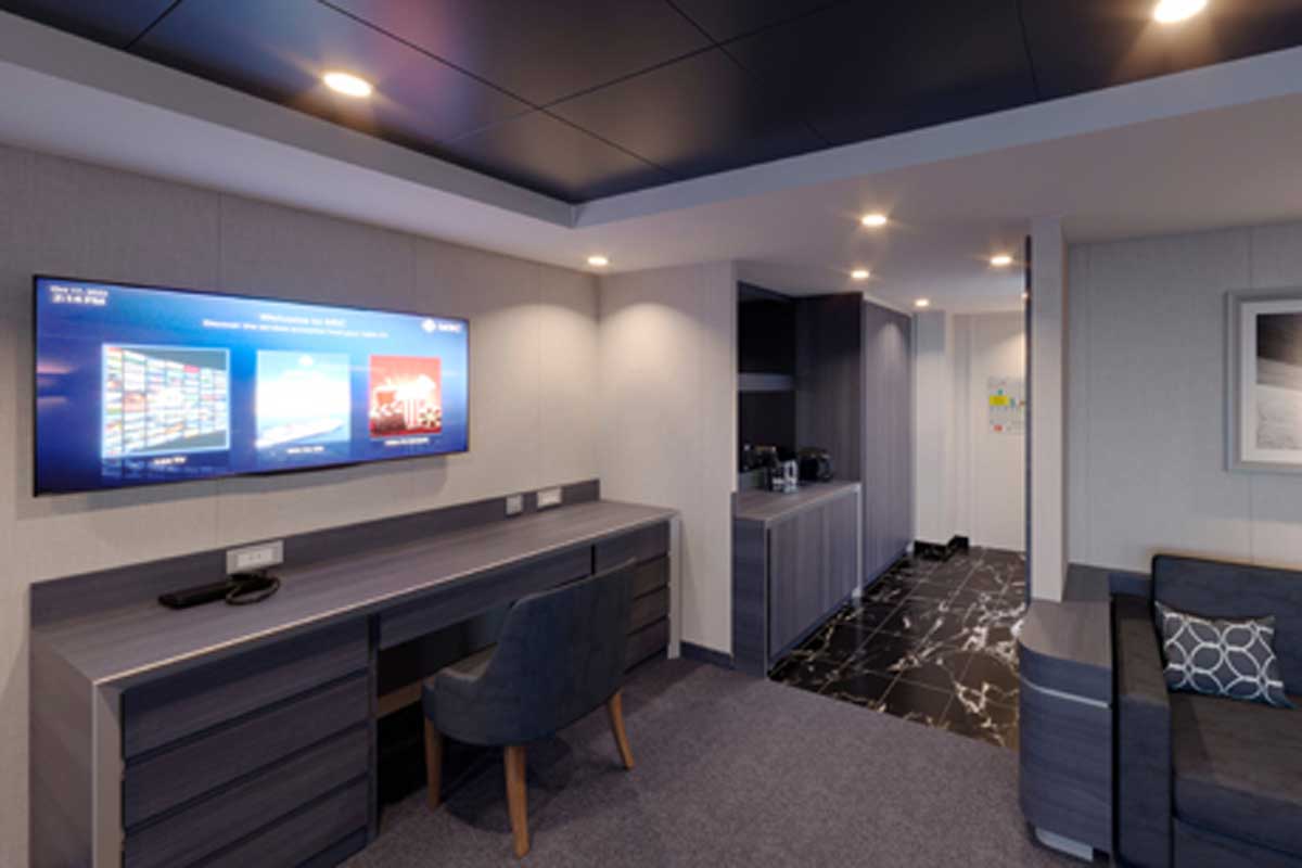 MSC World America apartament Yacht Club Royal Suite with Whirlpool